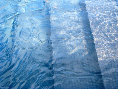 Barcelona | Swimming Pool No.2: Shapes and Reflections