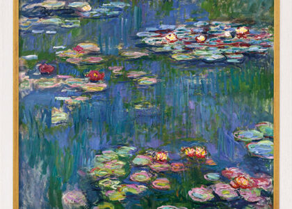 Claude Monet: Bild „Seerosen“ (1916), Version weiß-goldfarben gerahmt