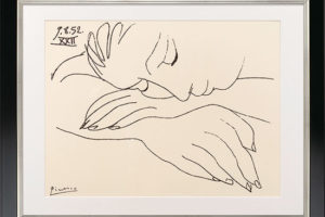Pablo Picasso: Bild „War and Peace – Sleeping woman“ (1952), Version schwarz-silberfarben gerahmt